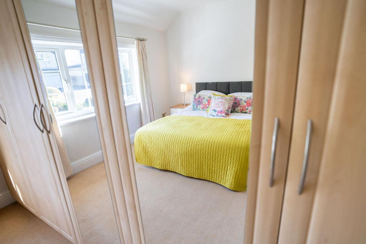 Beautiful Detached Home In Quaint Village Setting Wetherby Exterior photo